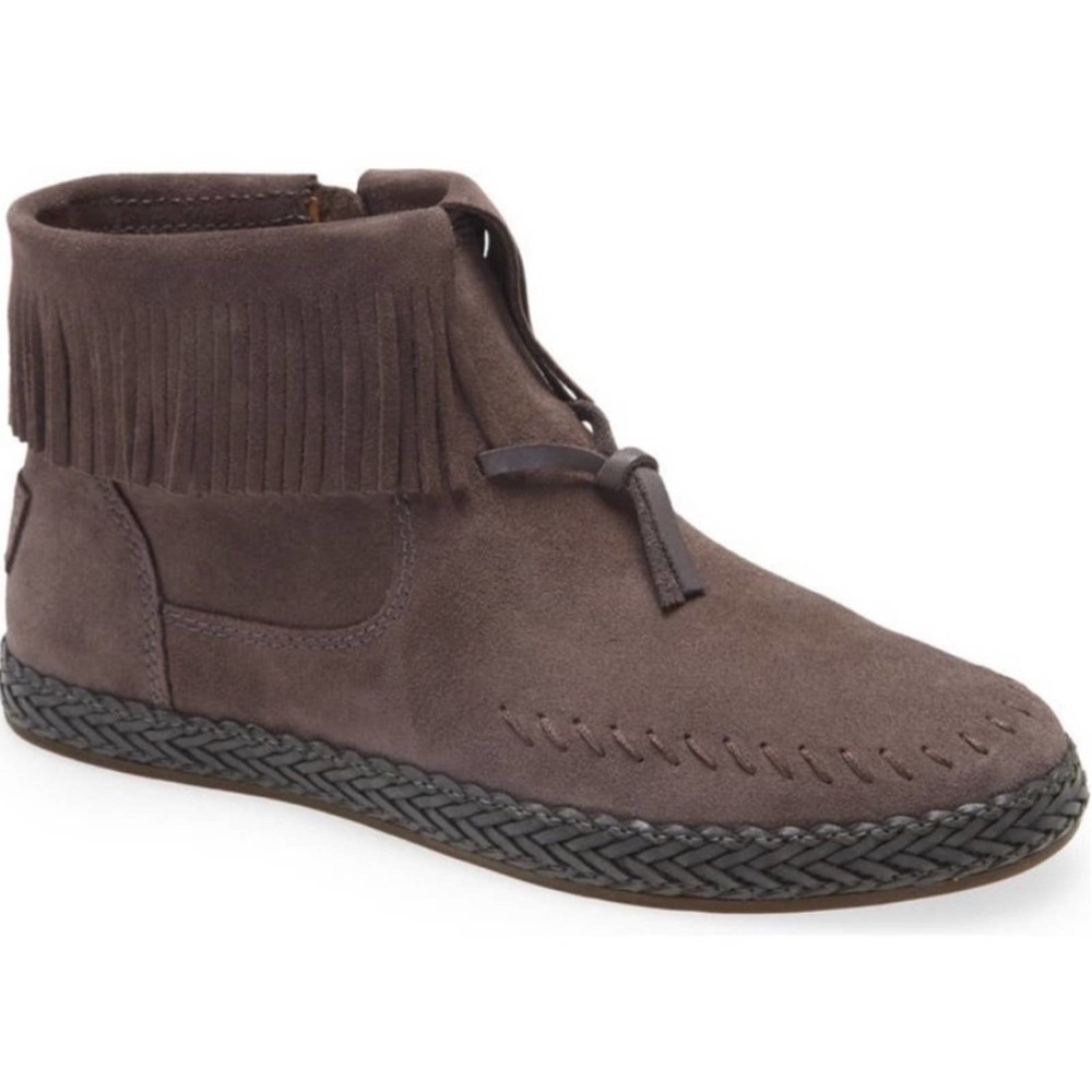 New UGG Kennadi Boots